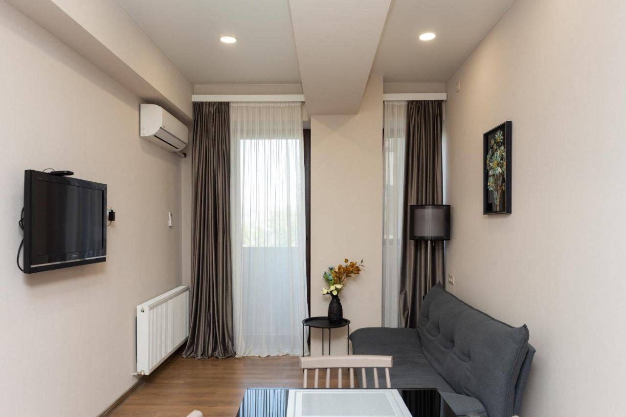 Saburtalo Apartment ティビリシ エクステリア 写真